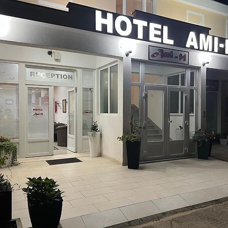 Hotel Ami - M Neum Exterior foto