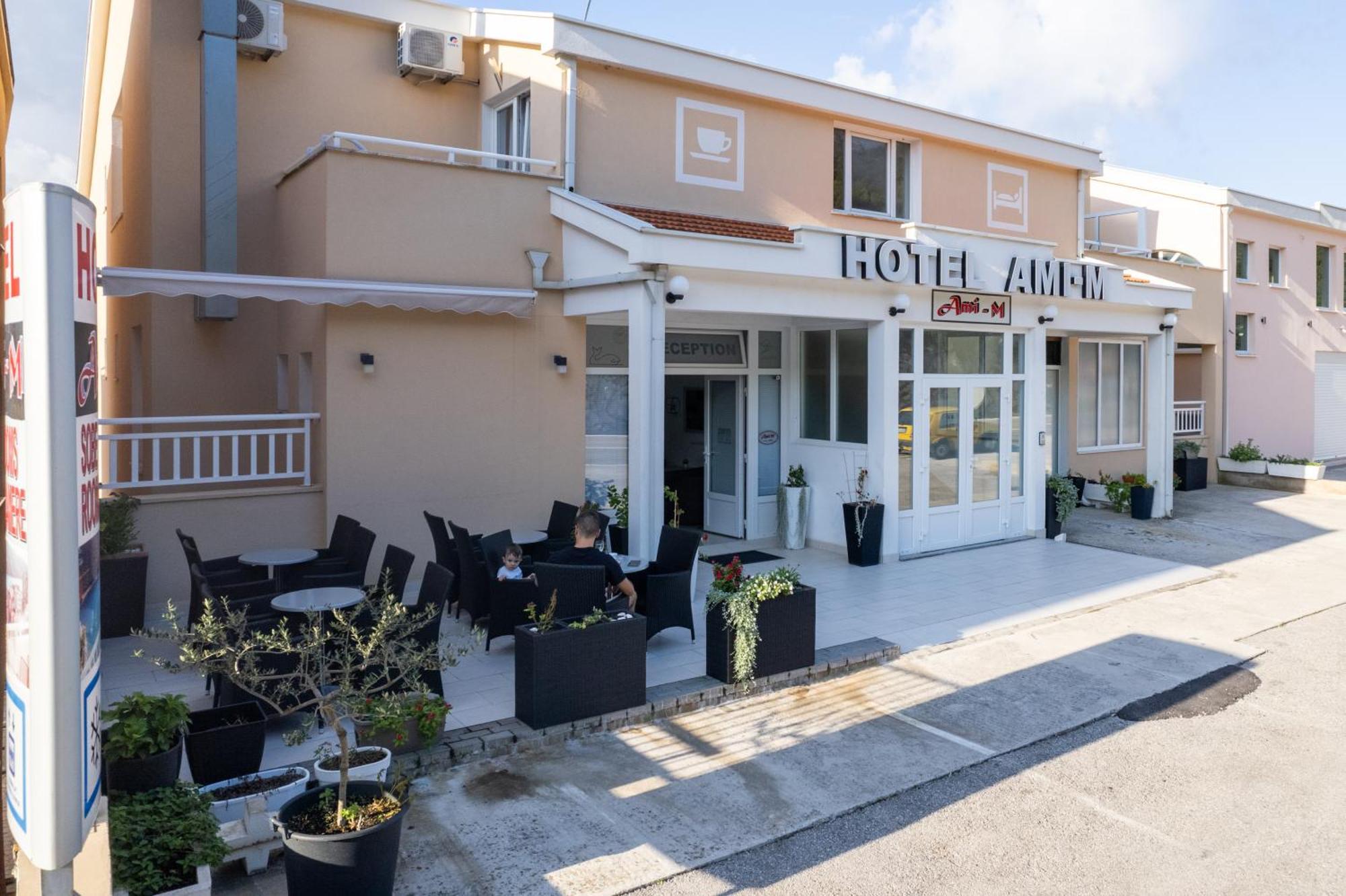 Hotel Ami - M Neum Exterior foto